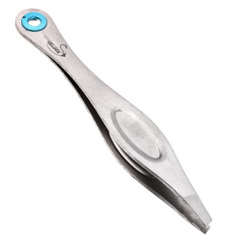 Tweezers